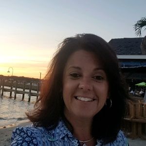 Meet your Posher, Debbie